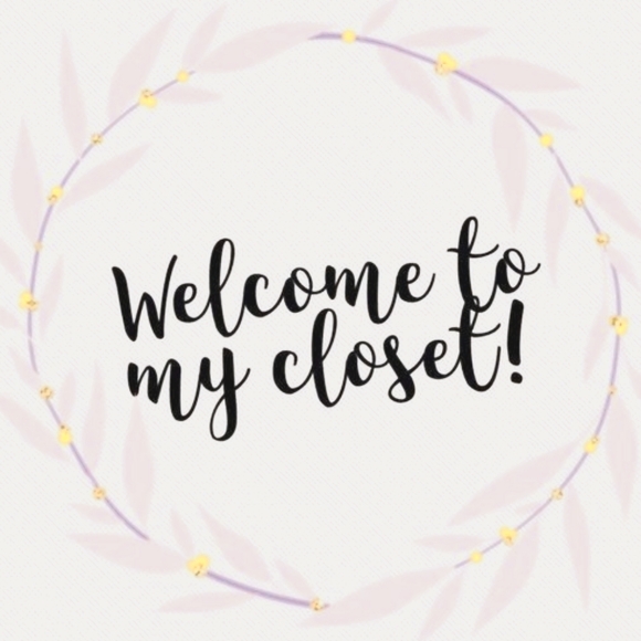 Old & New Items 🖤 - Picture 3 of 3